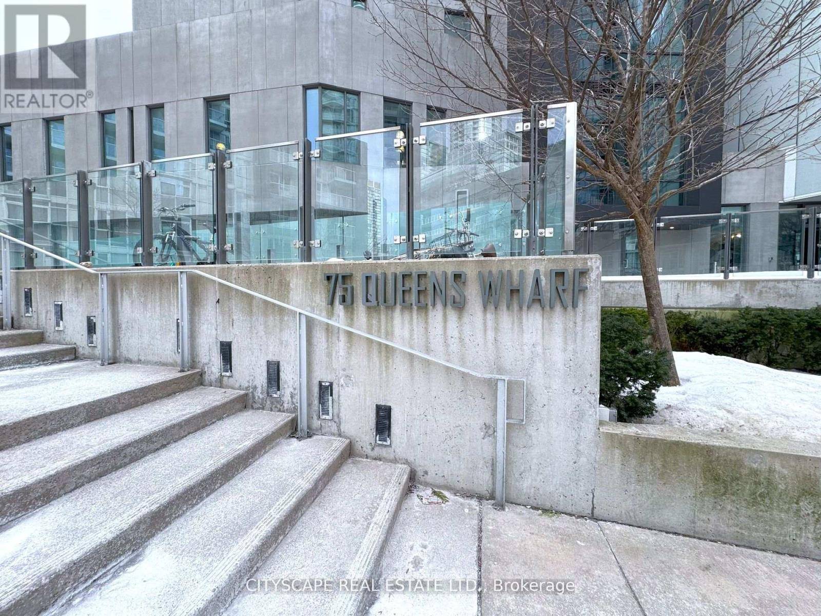 Toronto (waterfront Communities), ON M5V0J8,75 Queens Wharf RD #3901