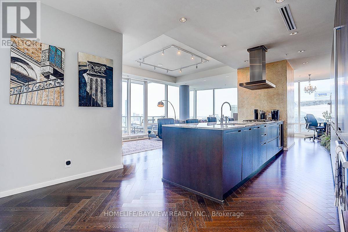 Toronto (bay Street Corridor), ON M5H0A2,180 University AVE #5404