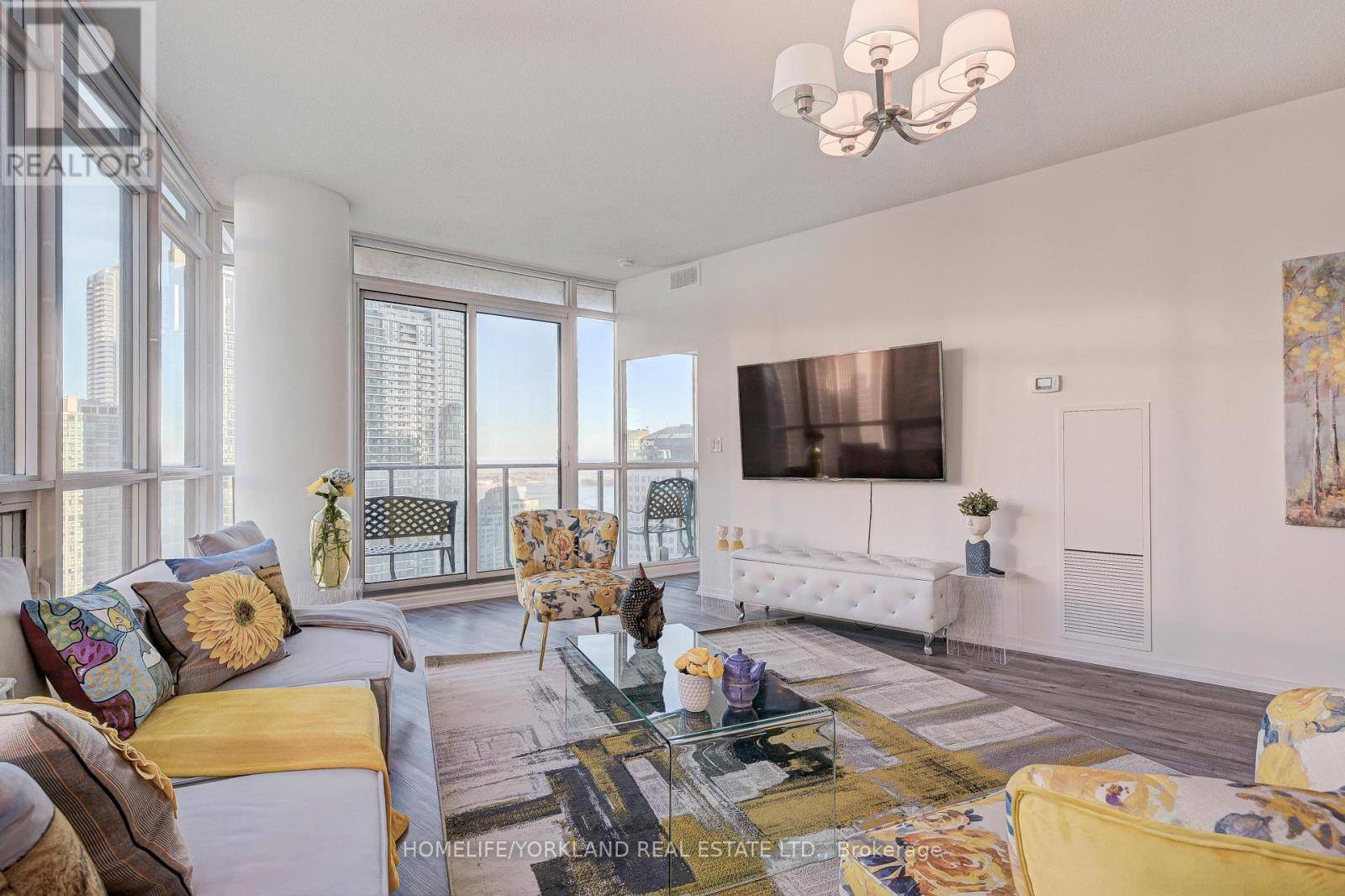 Toronto (waterfront Communities), ON M5J0A7,65 Bremner BLVD #3008