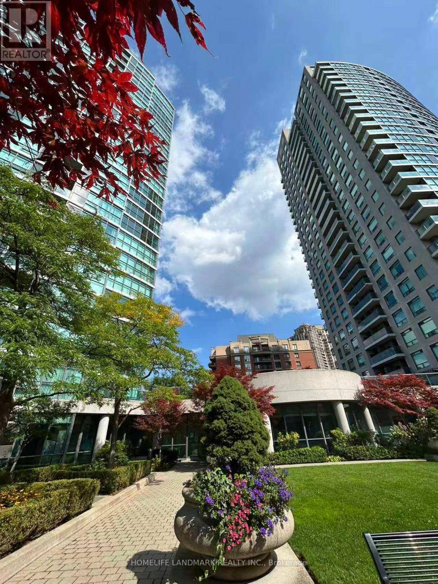 Toronto (willowdale East), ON M2N7B5,28 Harrison Garden BLVD #2306