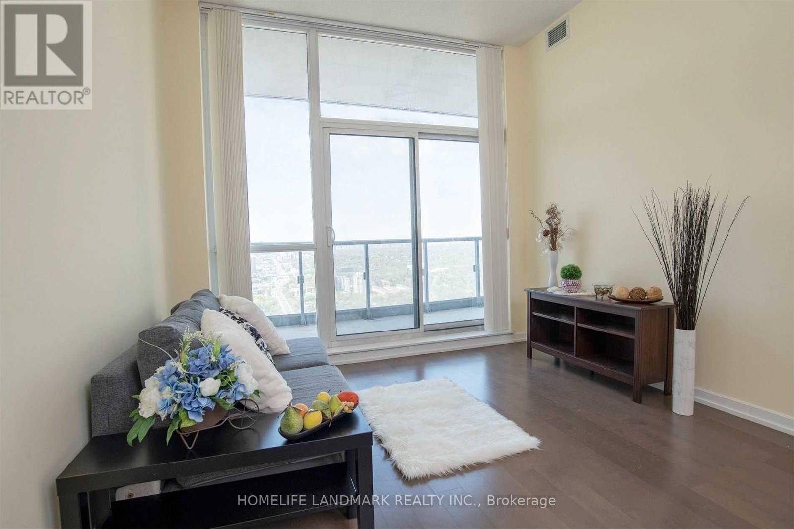 Toronto (henry Farm), ON M2J1M6,70 Forest Manor RD #3405