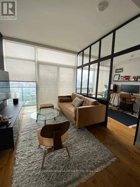 Toronto (little Portugal), ON M6J0C7,36 Lisgar ST #PH17E