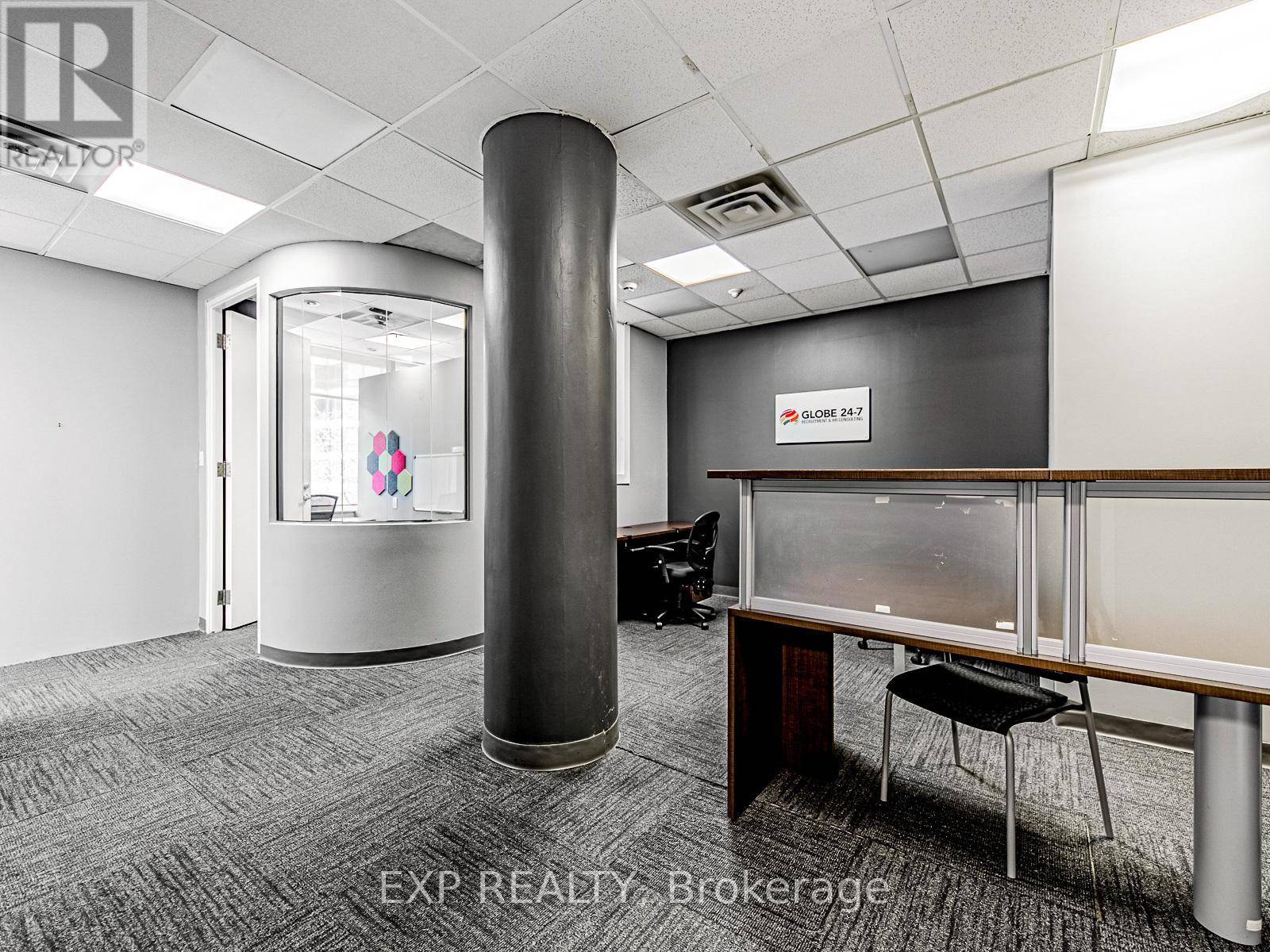 Toronto (bay Street Corridor), ON M5S3A5,1033 Bay ST #317