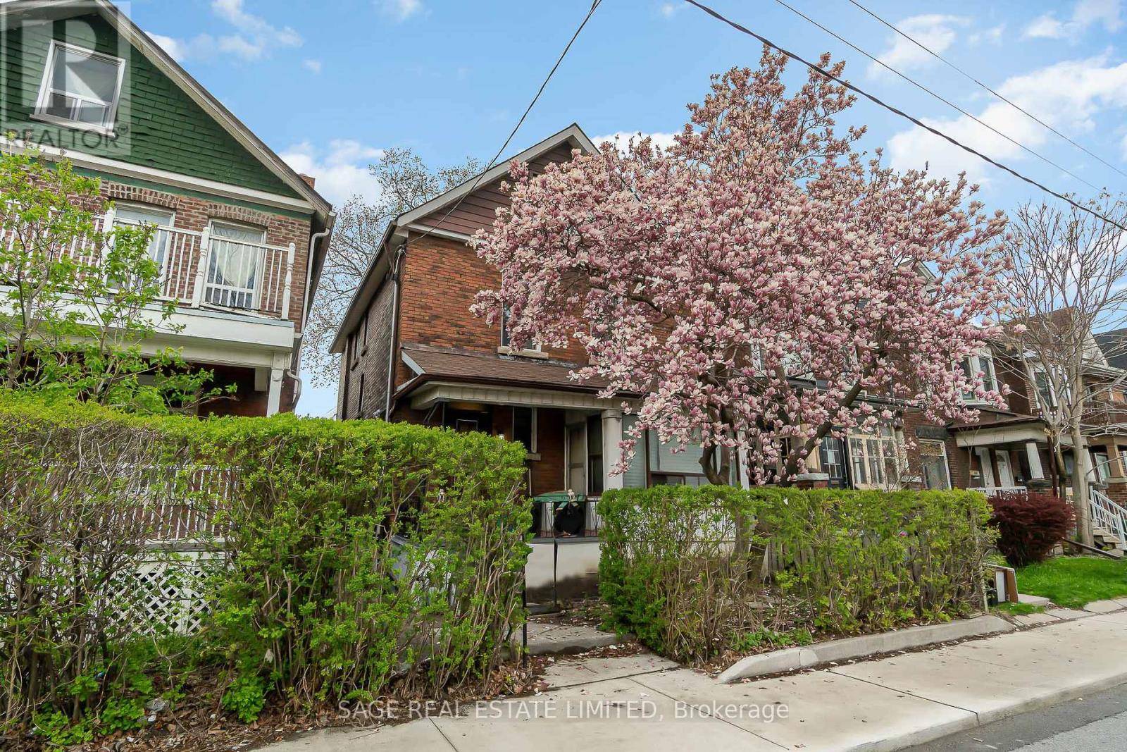 Toronto (palmerston-little Italy), ON M6G3T5,604 Ossington AVE #Main