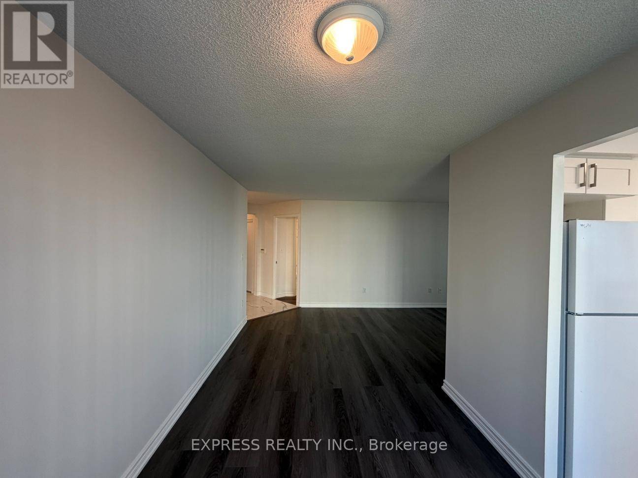 Toronto (newtonbrook East), ON M2M4L5,29 Pemberton AVE #503