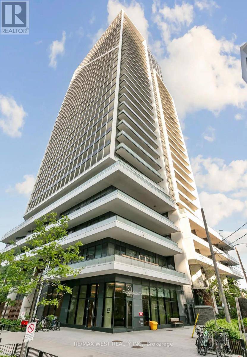 Toronto (niagara), ON M6K1A2,30 Ordnance ST #1405