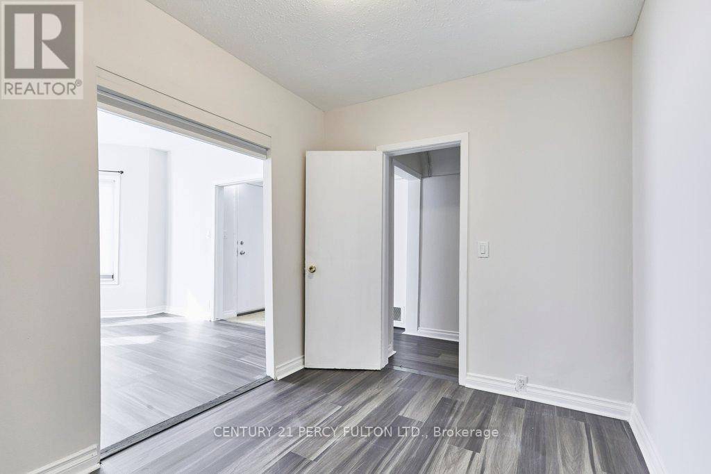 Toronto (palmerston-little Italy), ON M6G3L4,471 SHAW STREET