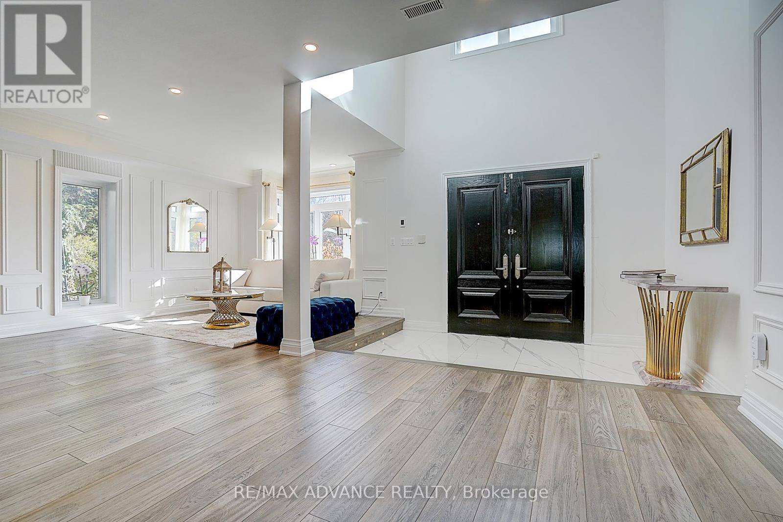 Toronto (bridle Path-sunnybrook-york Mills), ON M2P1A9,32 BROOKFIELD ROAD