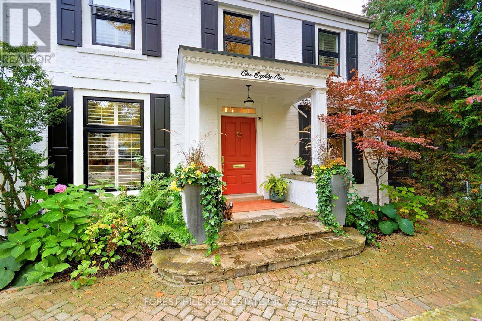 Toronto (bedford Park-nortown), ON M5N1P1,181 HILLHURST BOULEVARD