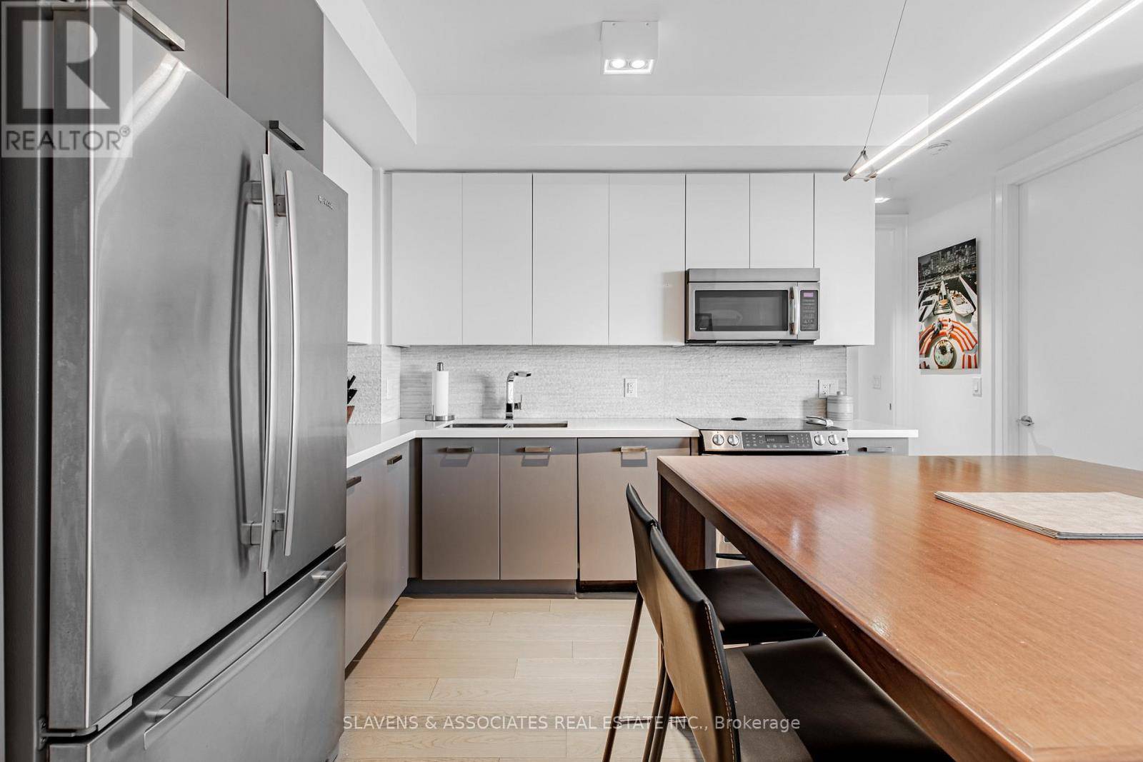 Toronto (yonge-eglinton), ON M5P0A3,60 Berwick AVE #LPH01