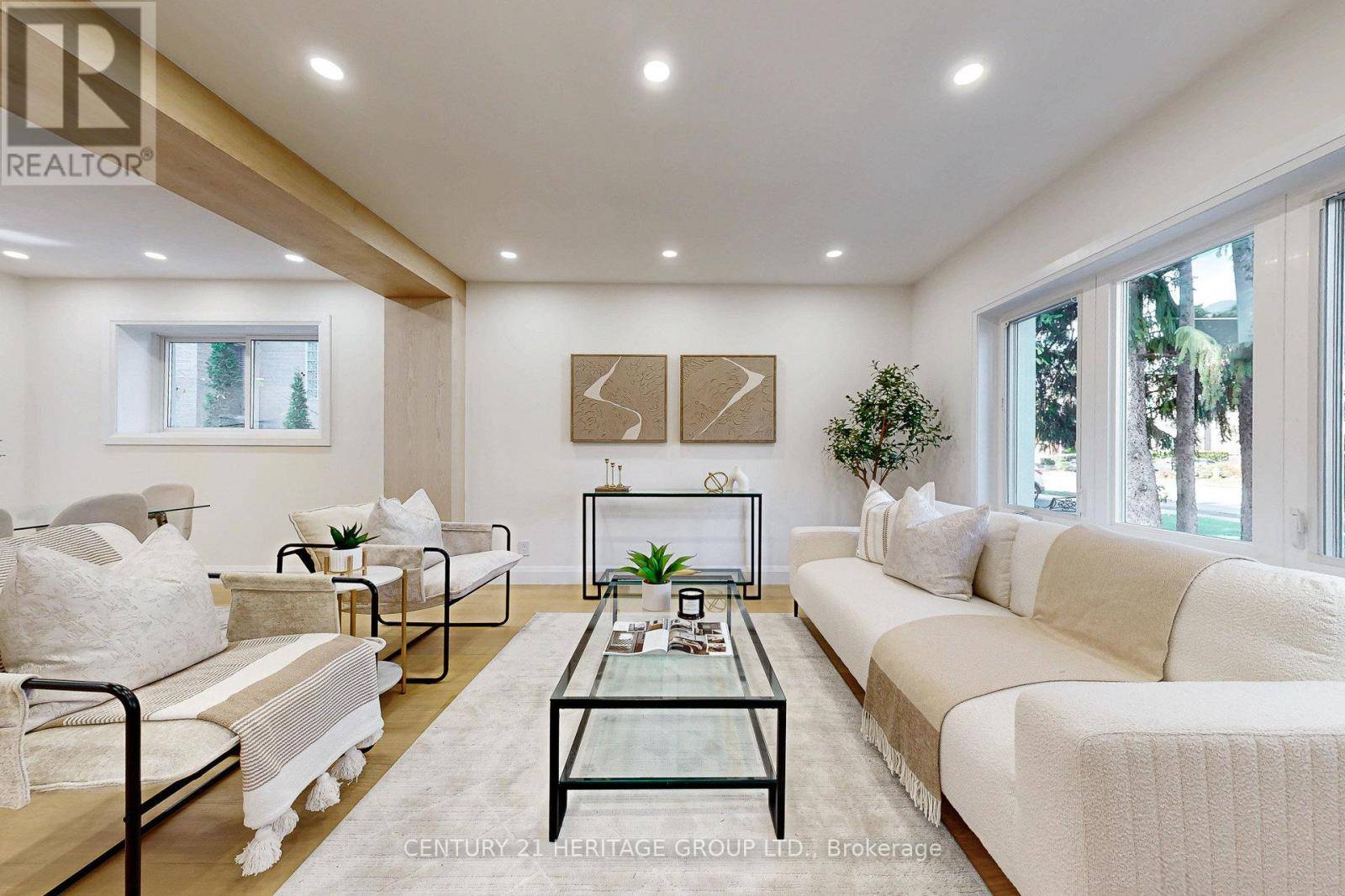 Toronto (bedford Park-nortown), ON M5M2A4,547 MELROSE AVENUE