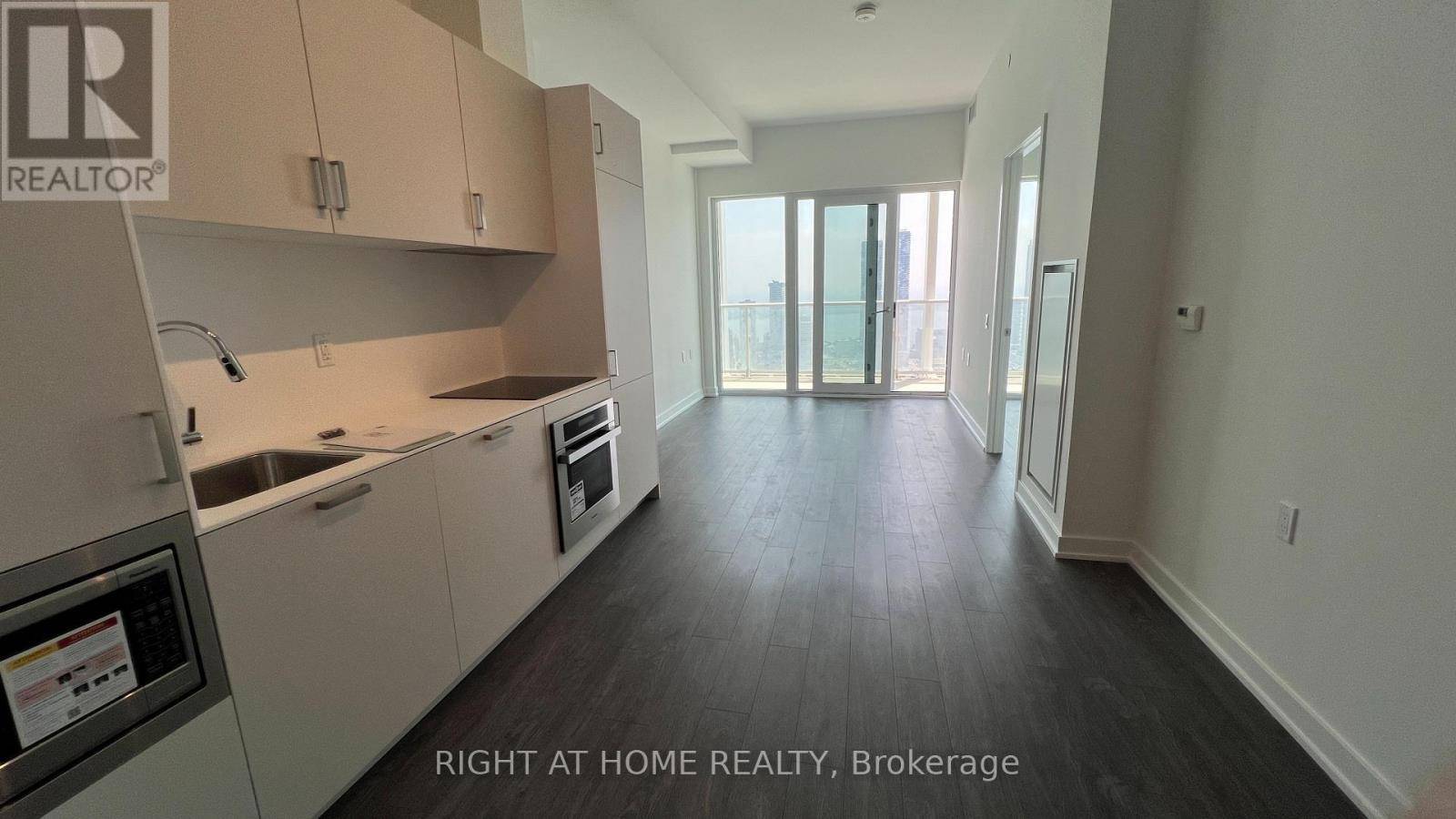 Toronto (church-yonge Corridor), ON M5C0B6,88 Queen ST East #5207