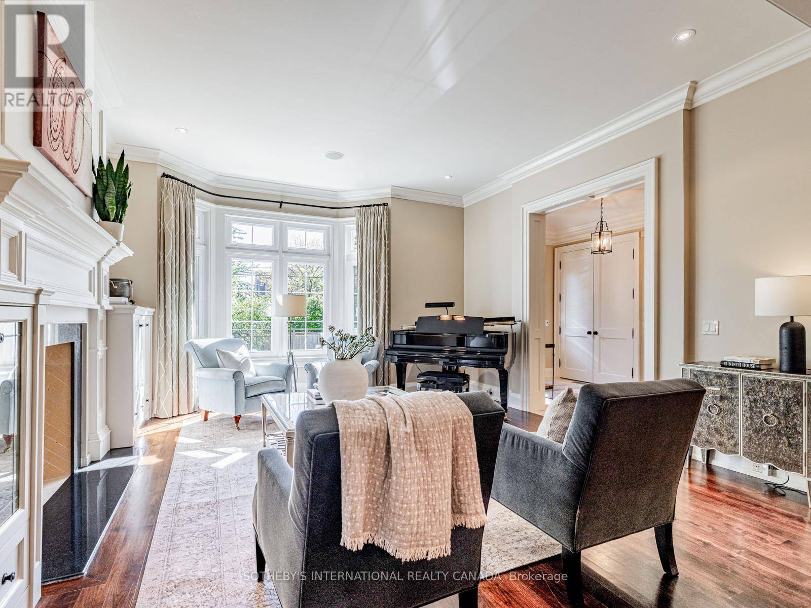 Toronto (bridle Path-sunnybrook-york Mills), ON M4N1K7,178 ST. LEONARDS AVENUE