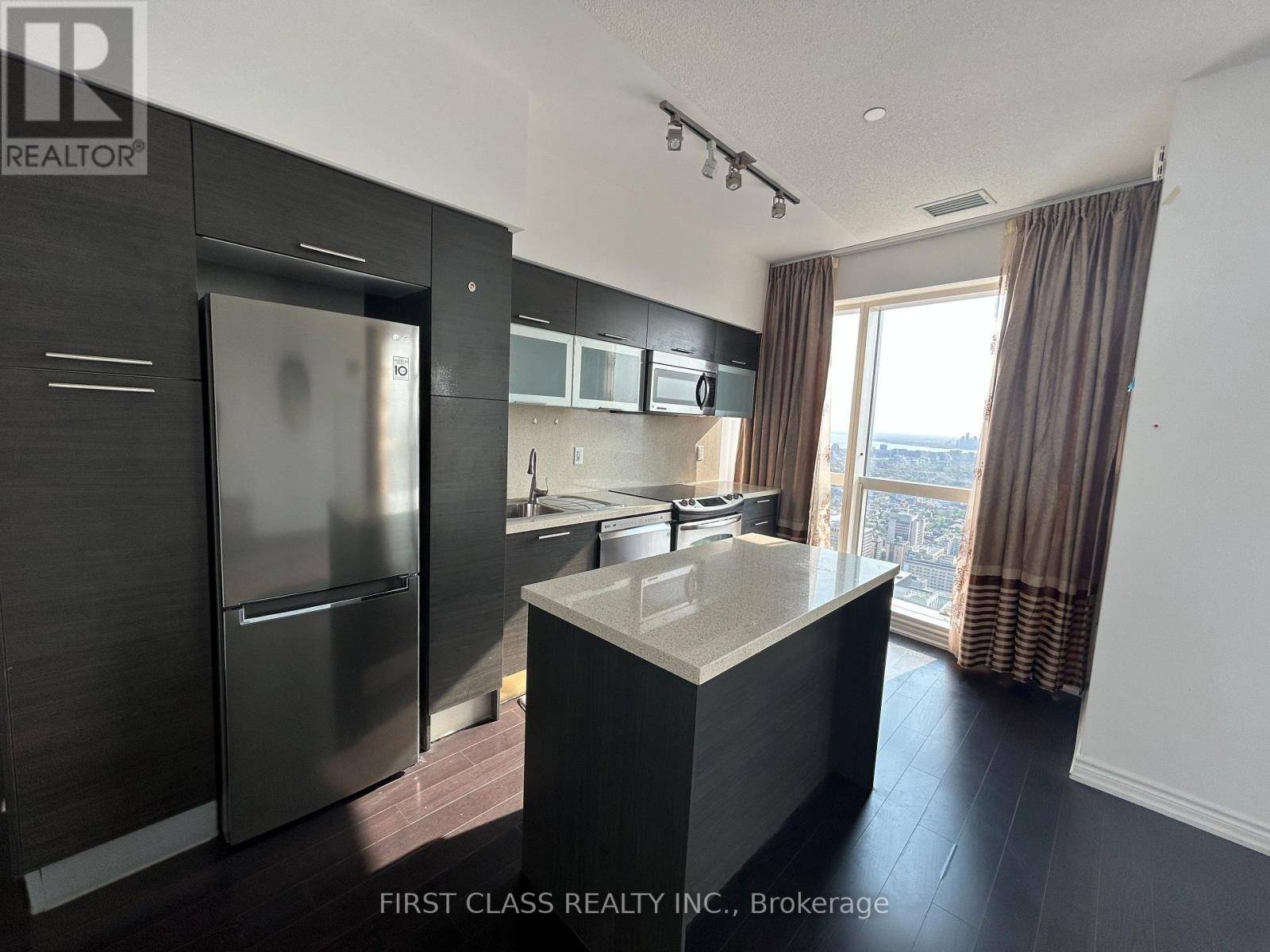 Toronto (bay Street Corridor), ON M5B0A5,386 Yonge ST #5714