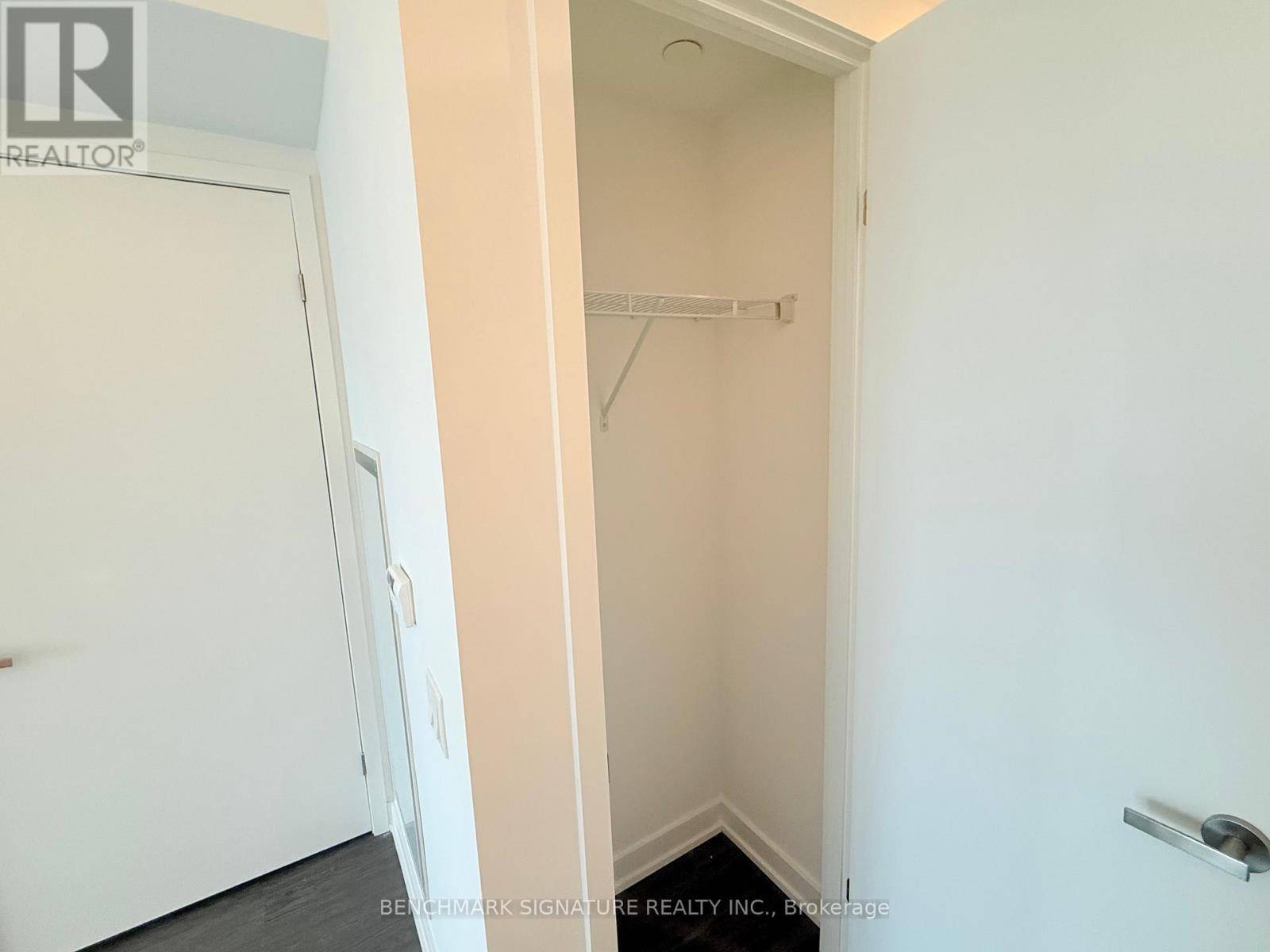 Toronto (church-yonge Corridor), ON M5C0B6,88 Queen ST East #4016