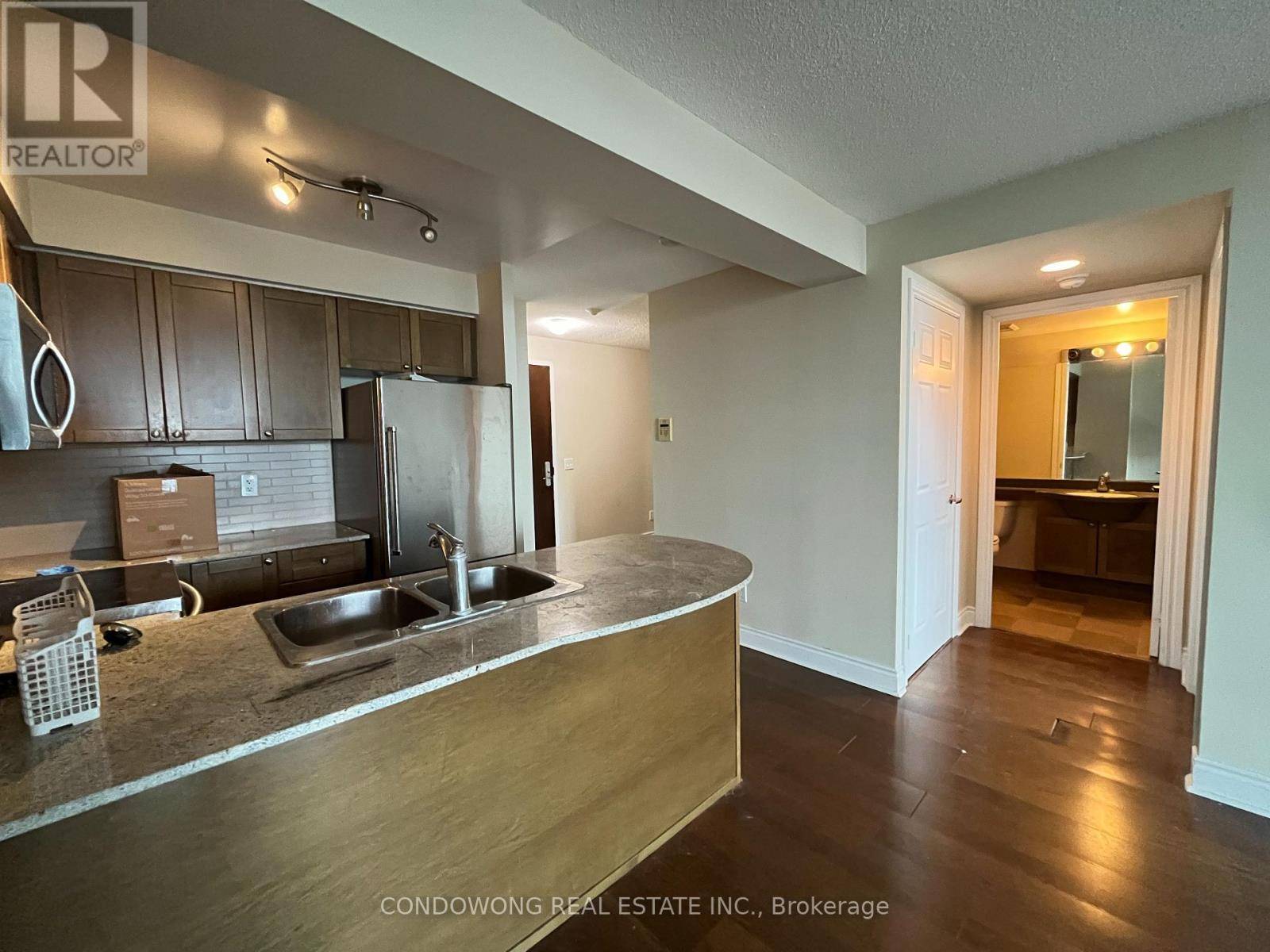 Toronto (bay Street Corridor), ON M5G2R3,763 Bay ST #3603