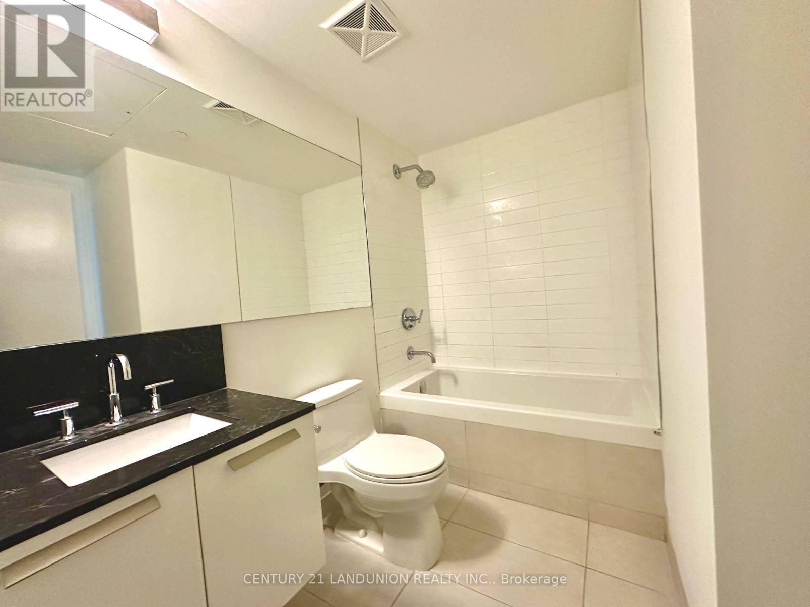 Toronto (bay Street Corridor), ON M5S2Y1,57 St. Joseph ST #412