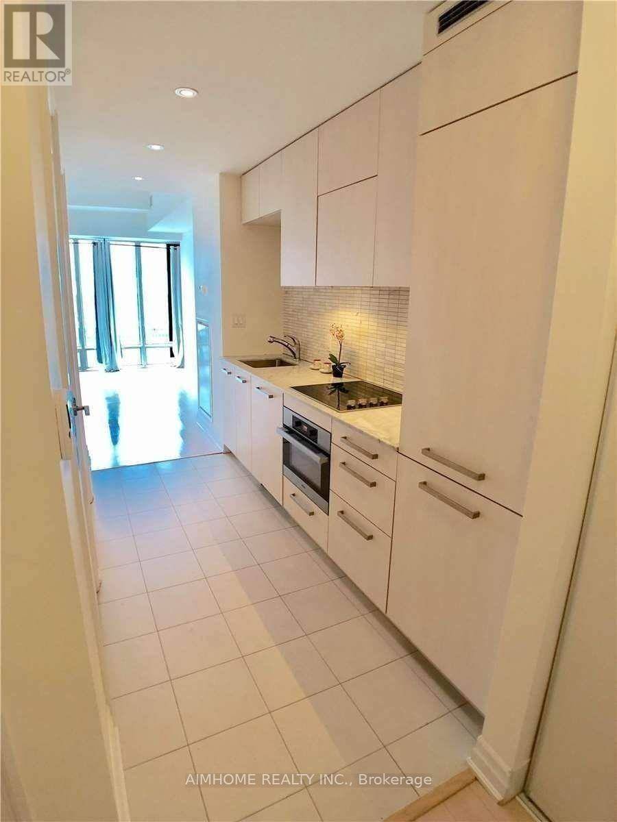 Toronto (waterfront Communities), ON M5E0A6,8 The Esplanade BLVD #903