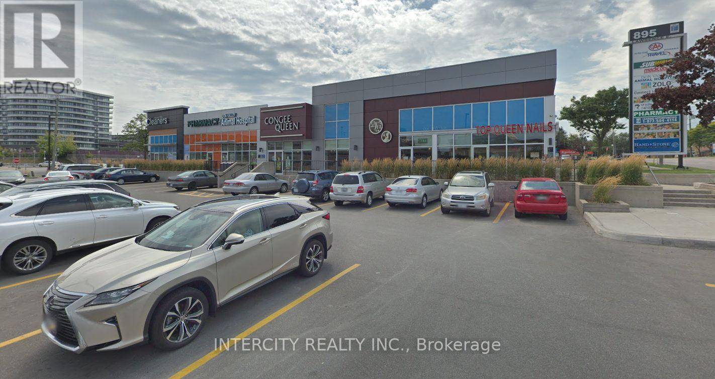 Toronto (banbury-don Mills), ON M3C3L2,895 Lawrence AVE East #204