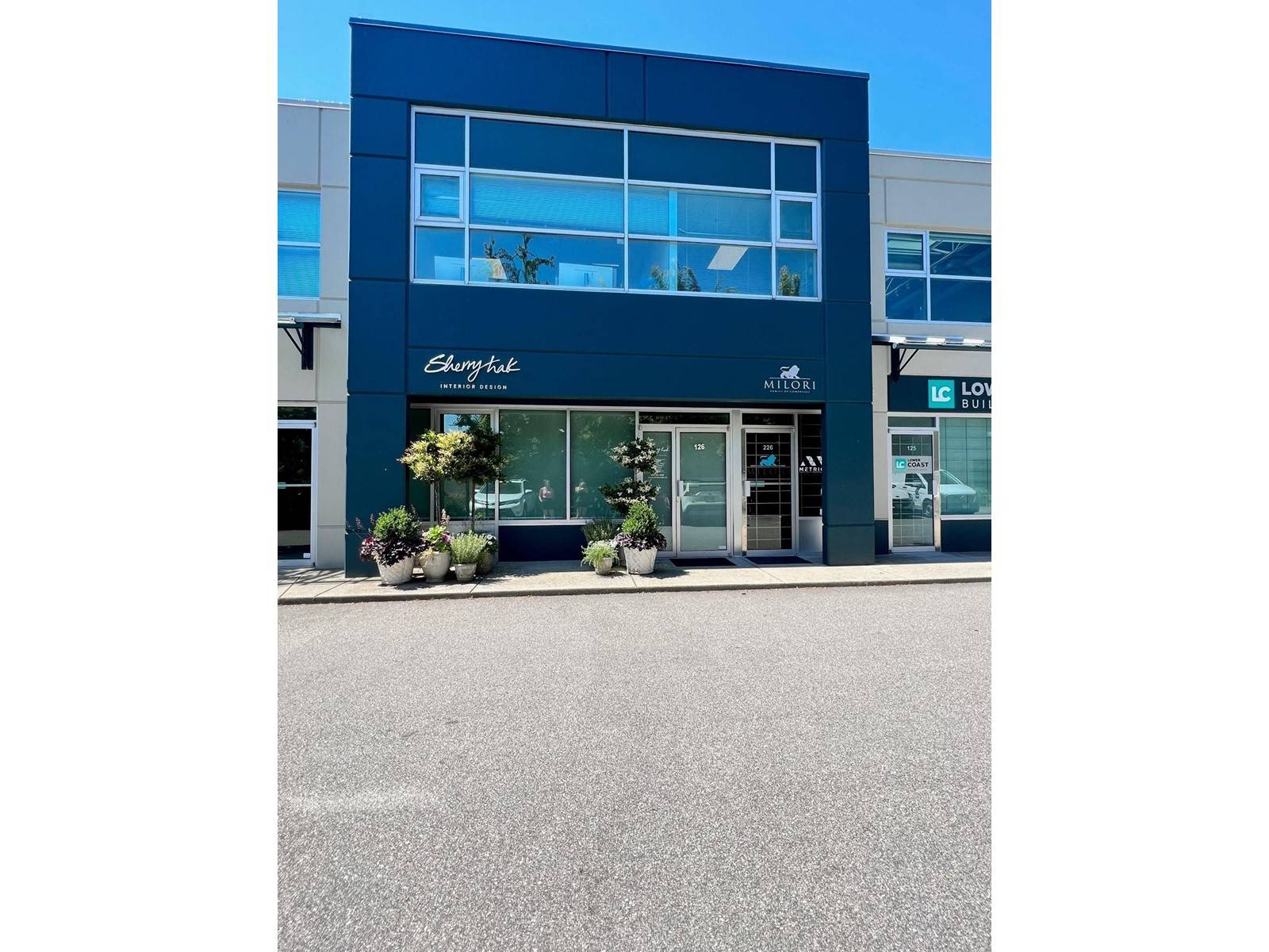 North Vancouver, BC V7P3T2,998 HARBOURSIDE DR #226