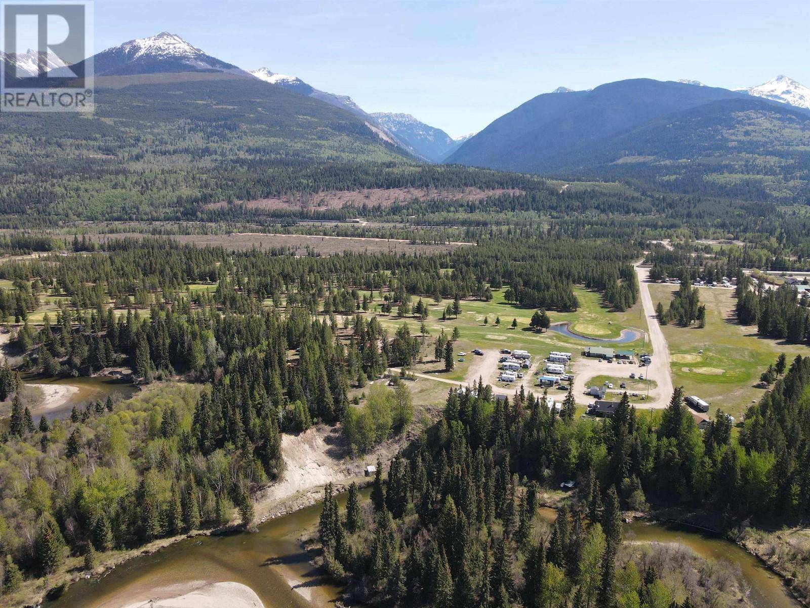 Valemount, BC V0E2Z0,1125 5 HIGHWAY