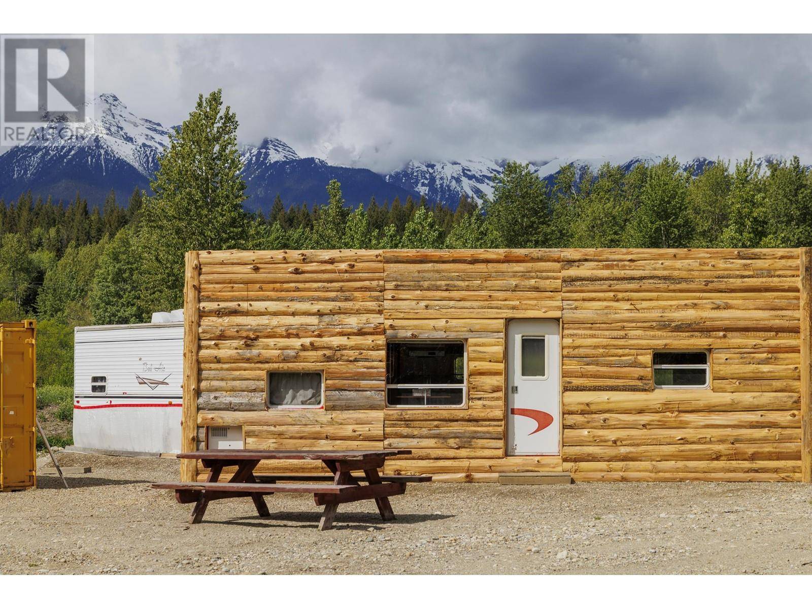 Valemount, BC V0E2Z0,11920 ESSEN ROAD