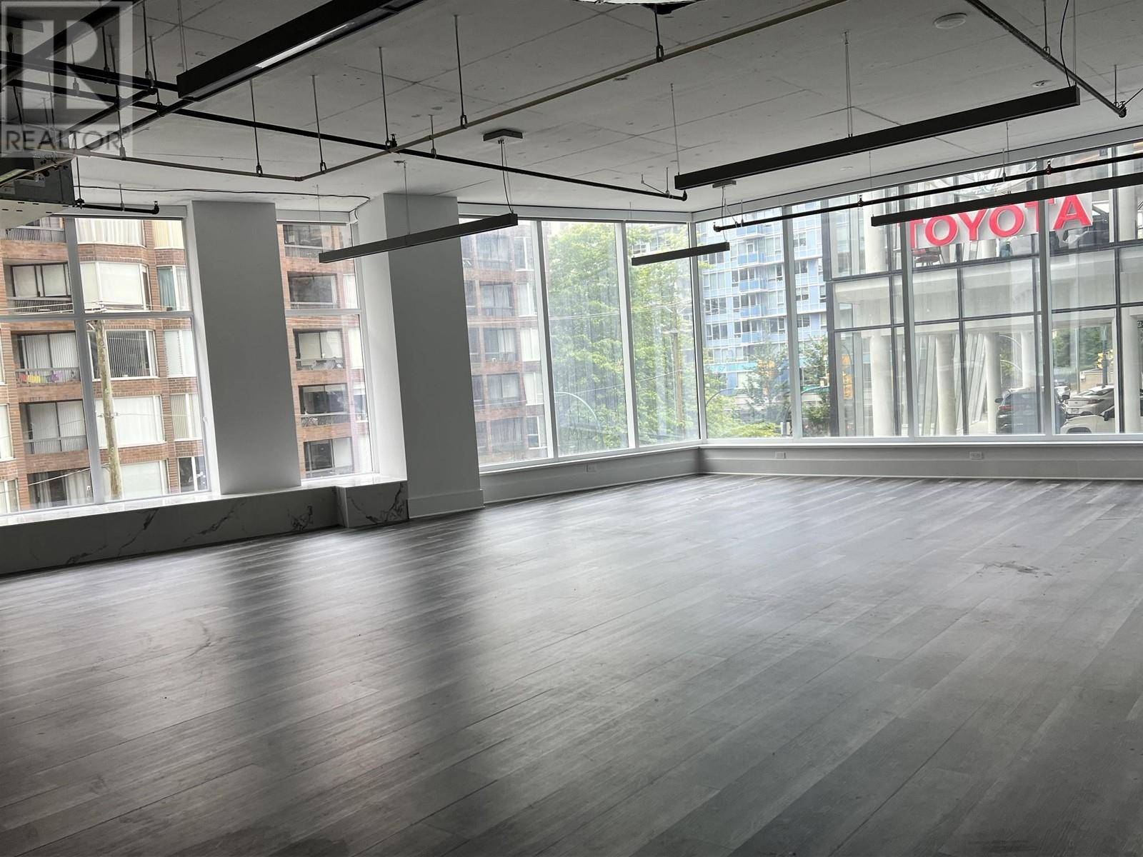 Vancouver, BC V6H2L2,1281 HORNBY ST #552