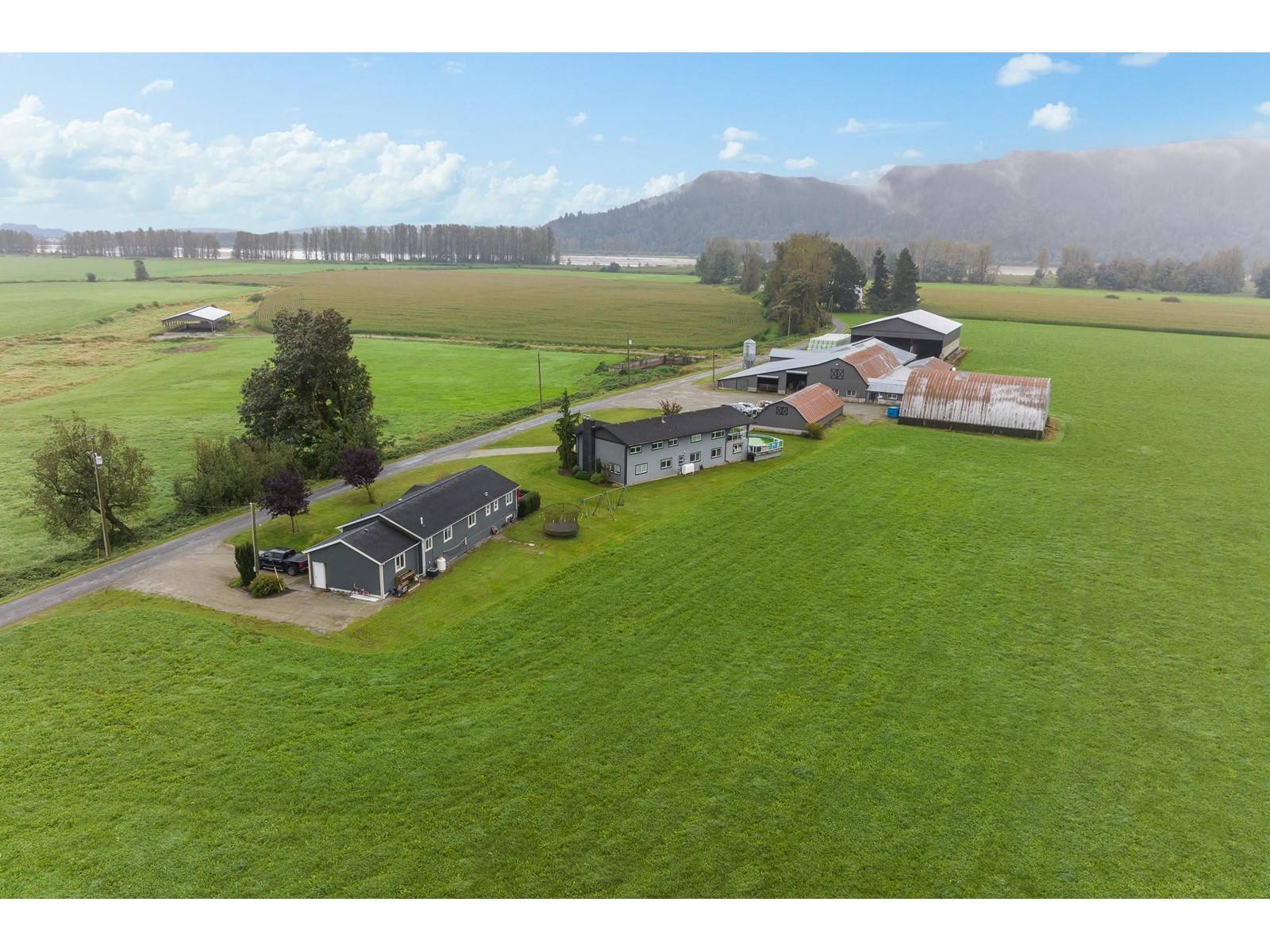 Mission, BC V0M1G0,8713 HOWELL ROAD