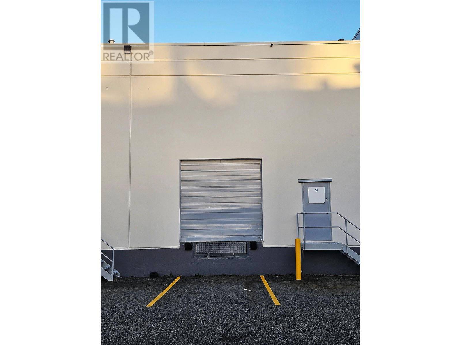 Burnaby, BC V5J5G4,3751 NORTH FRASER WAY #9