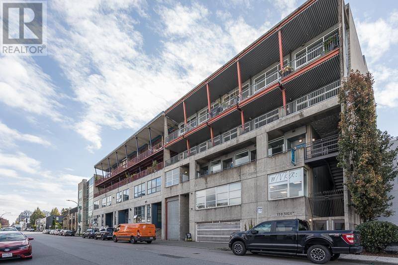 Vancouver, BC V5Y1K6,128 West 6TH AVE #208