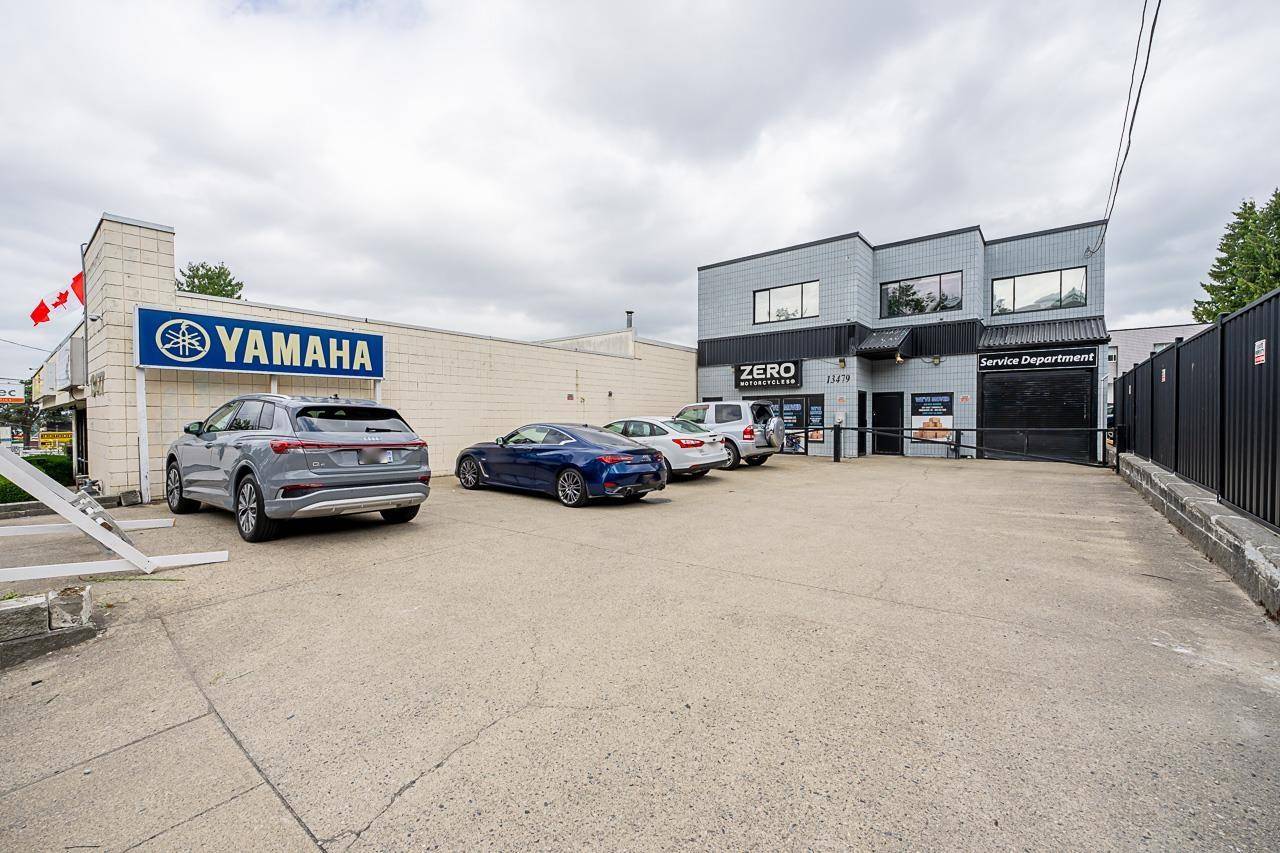 Surrey, BC V3T2T8,13479 KING GEORGE BOULEVARD