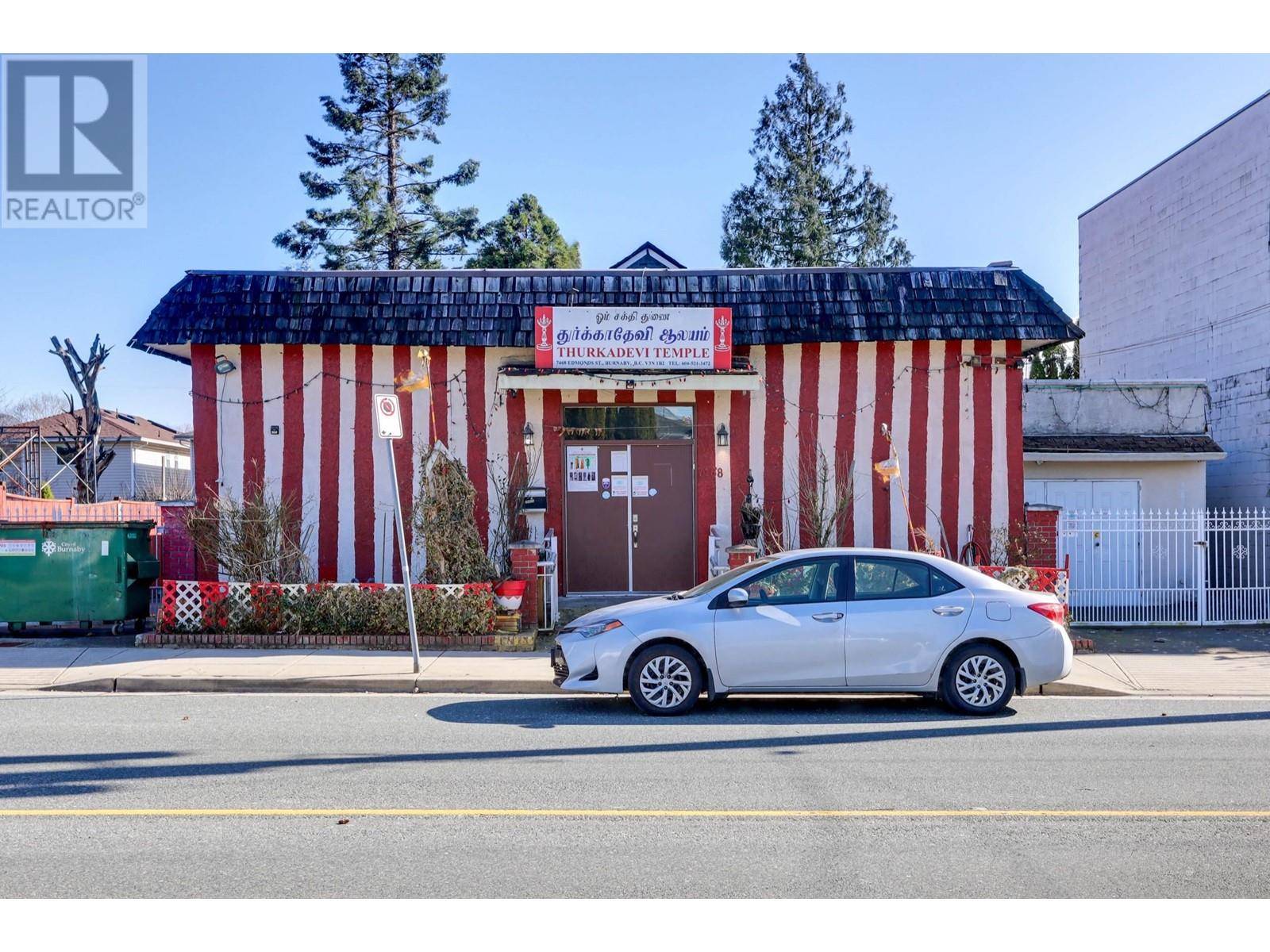 Burnaby, BC V3N1B2,7468 EDMONDS STREET