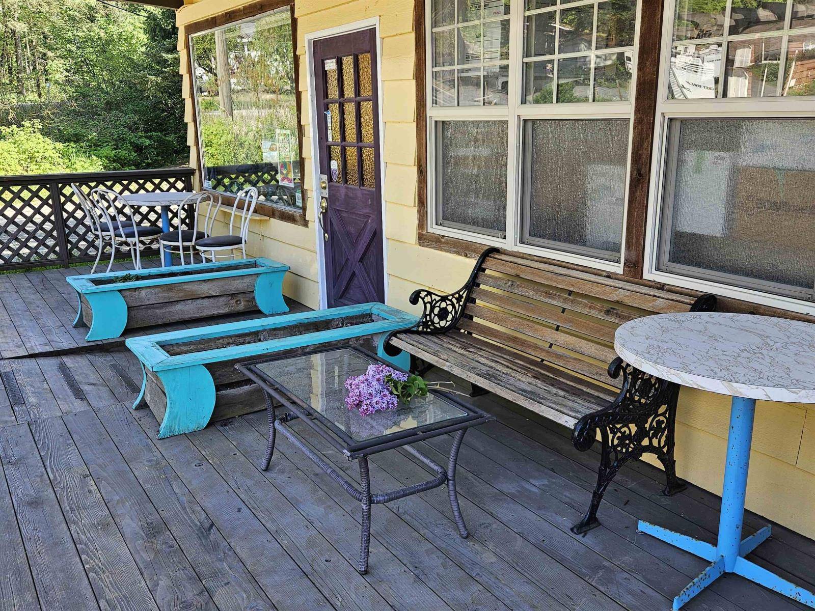 Agassiz, BC V0M1A1,2226 LOUGHEED HIGHWAY|Mt Woodside