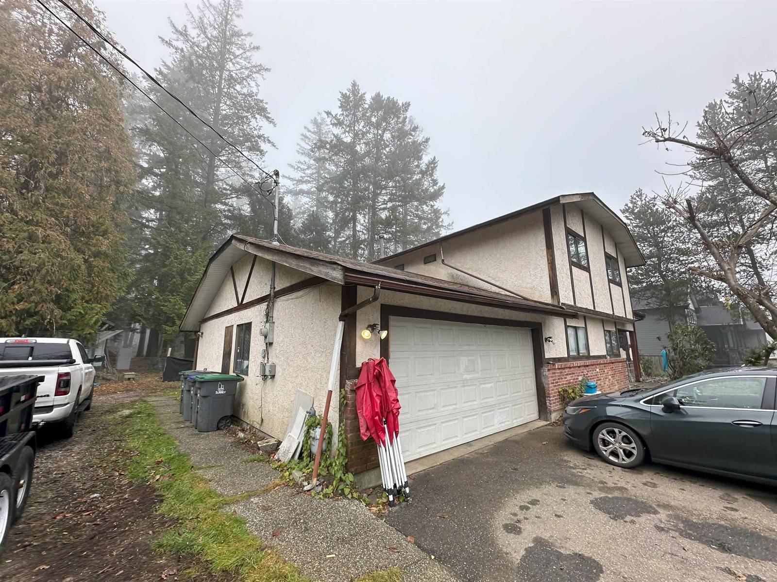 Surrey, BC V4N4A9,17723 96 AVENUE