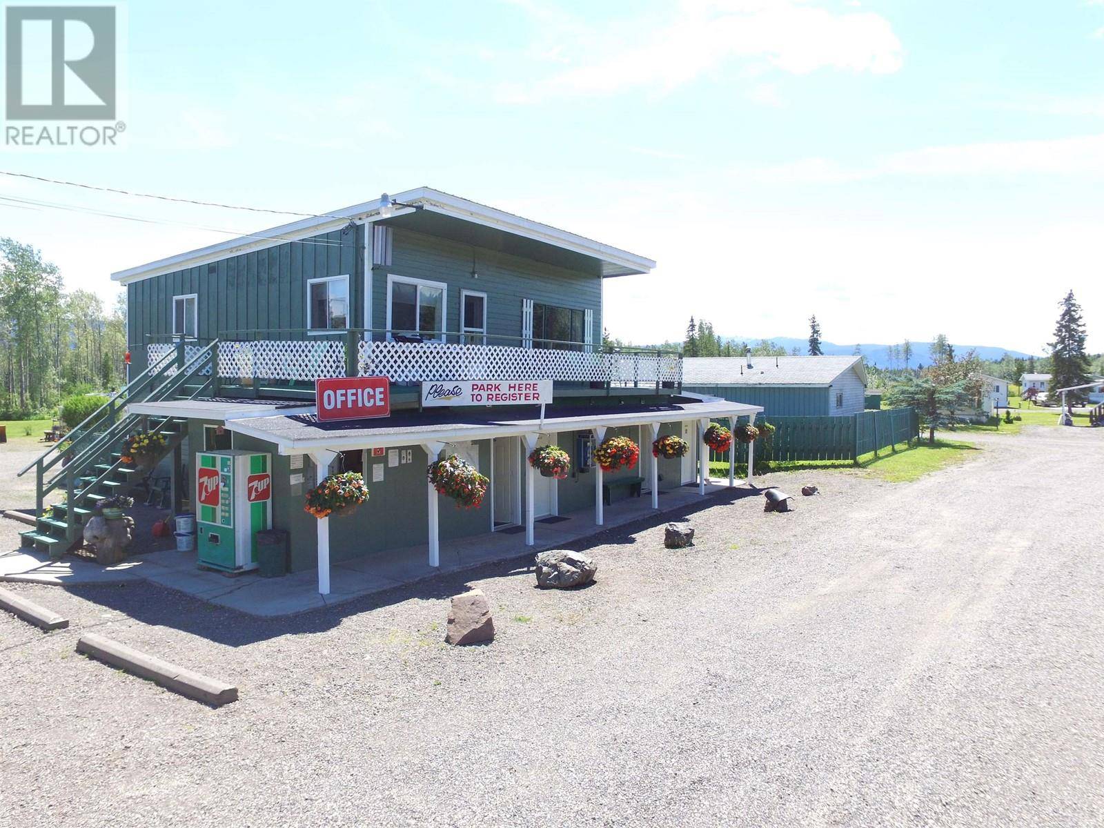 Houston, BC V0J1Z2,3960 DRIVE IN ROAD