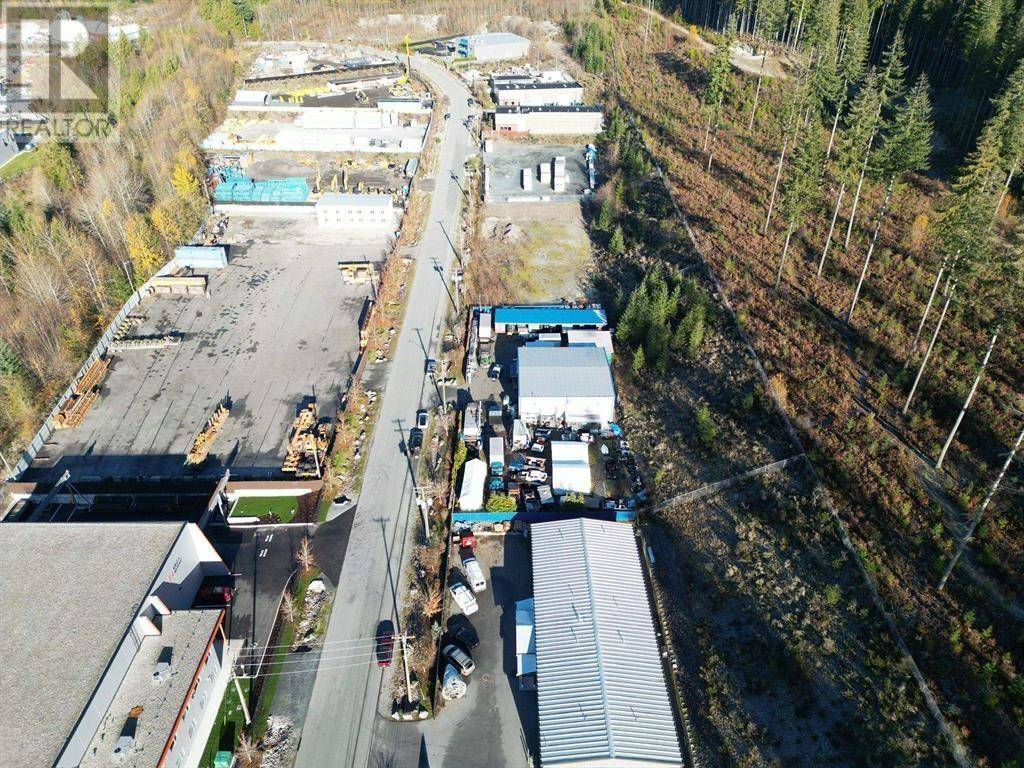 Maple Ridge, BC V2W0G6,12990 LILLEY DRIVE