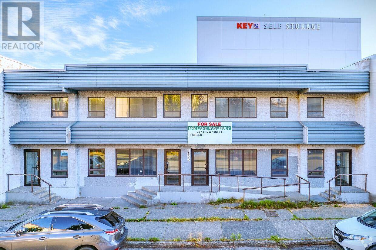 Vancouver, BC V5L1L6,1636 PANDORA STREET