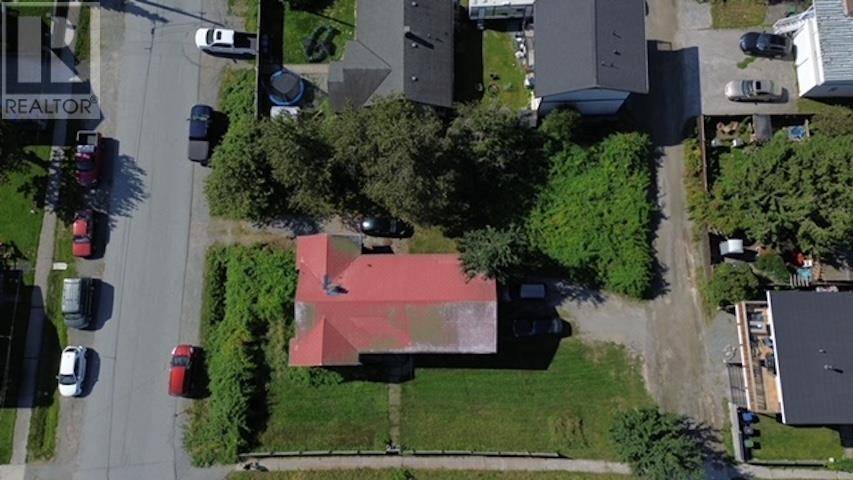 Squamish, BC V8B0P7,1246 VICTORIA STREET