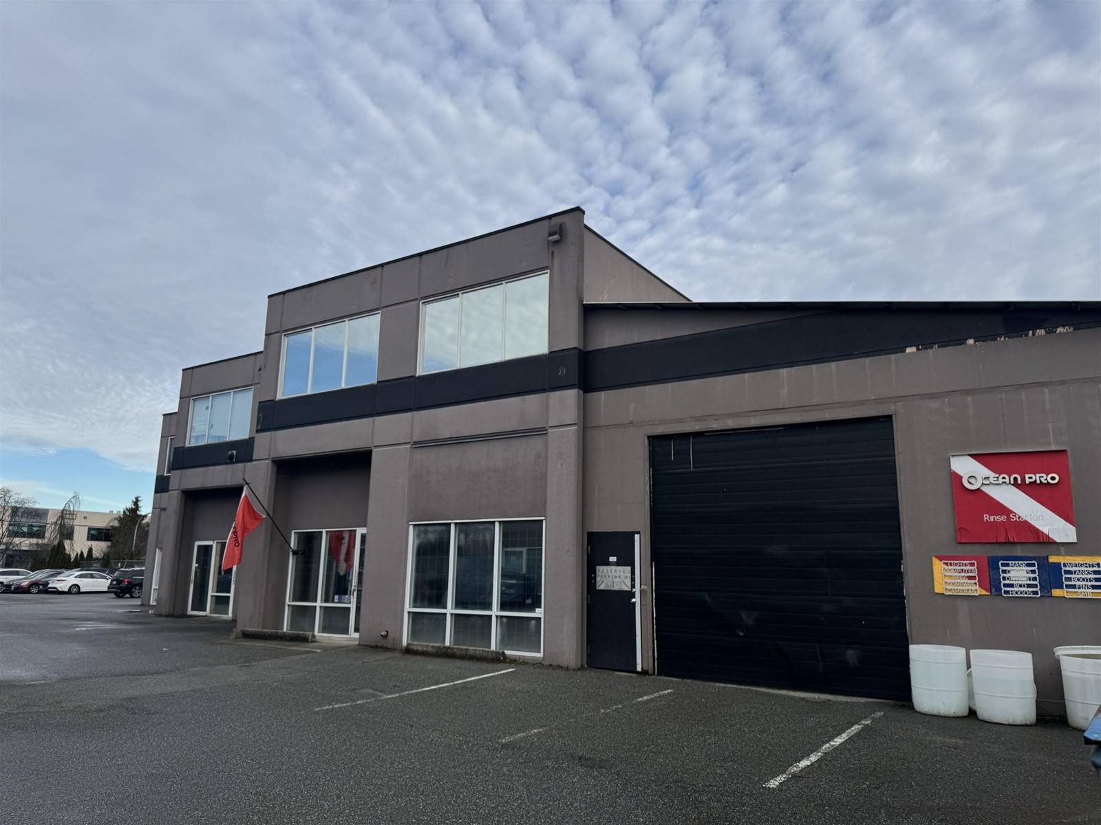 Surrey, BC V4N3M2,9706 188 #202-203
