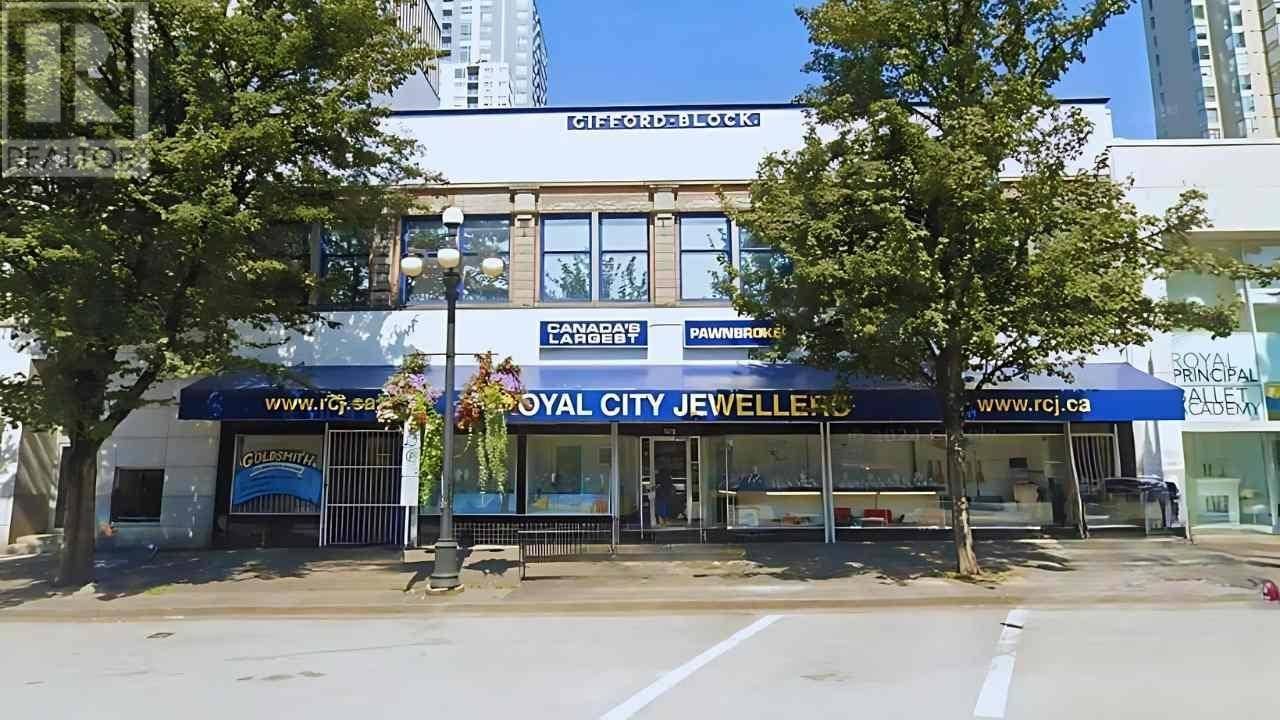 New Westminster, BC V3L1B2,515 COLUMBIA STREET