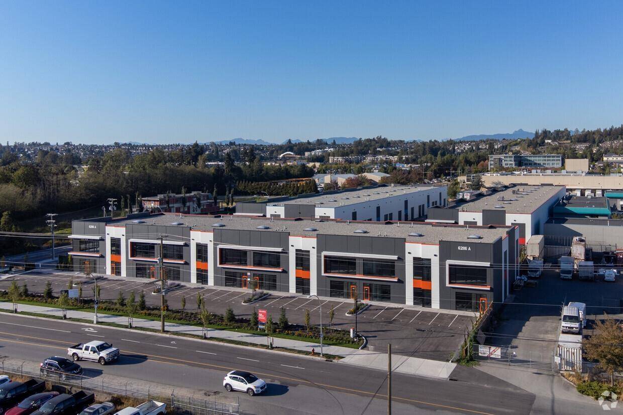 Langley, BC V2Y3S1,6286 203 #A130