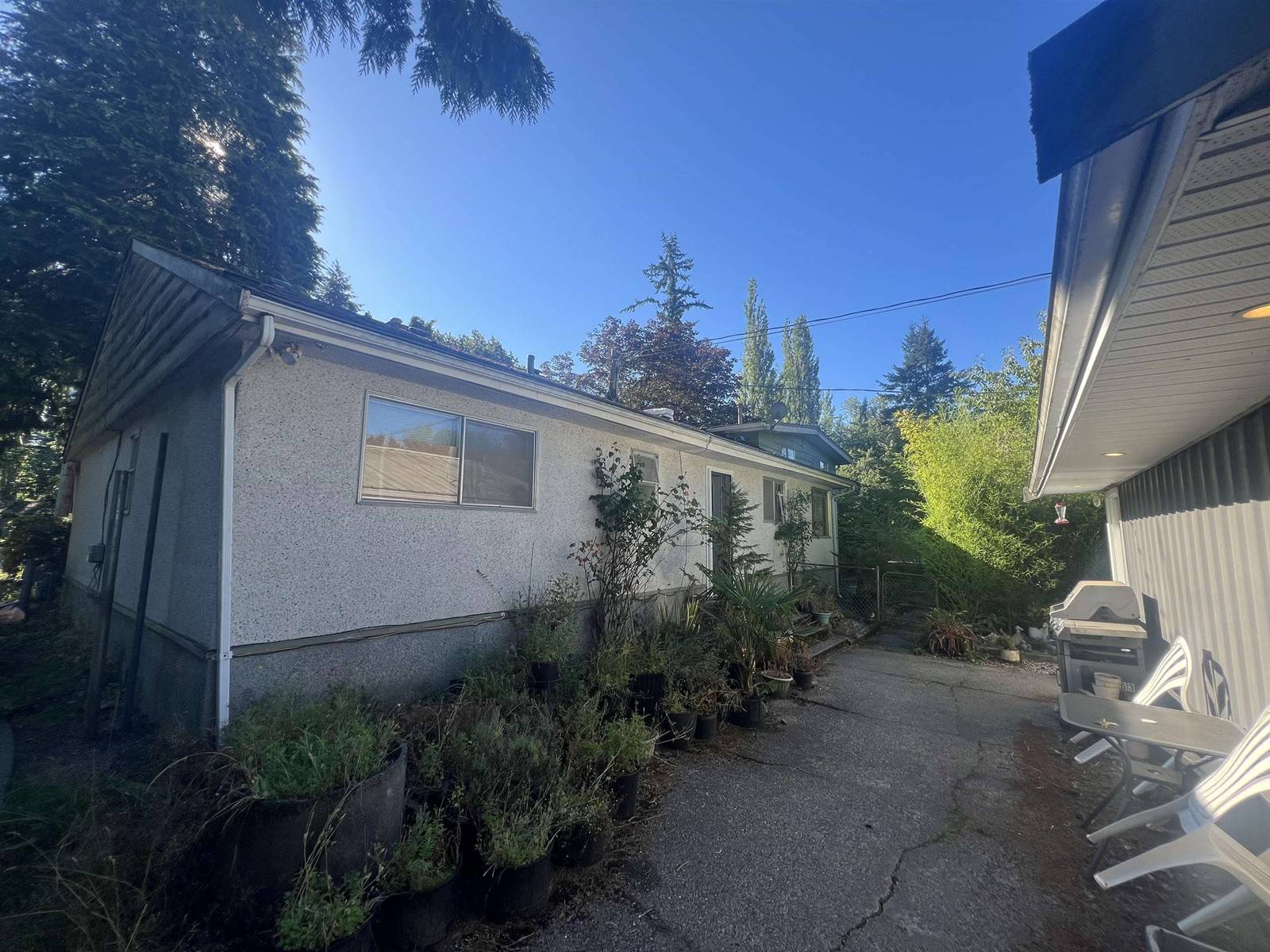 Langley, BC V2Z2B1,2663 208 STREET