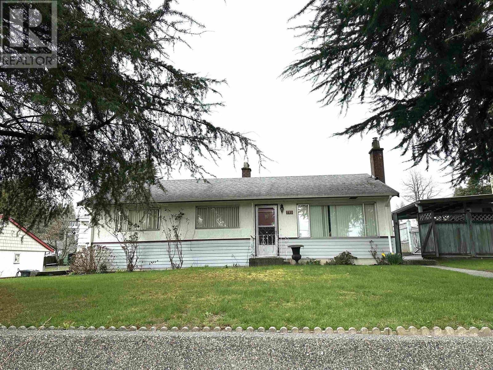 Coquitlam, BC V3K1Z9,715 QUADLING AVENUE