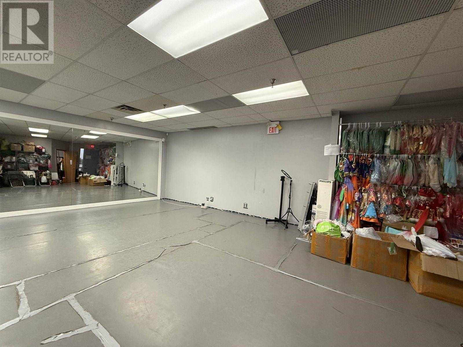 Burnaby, BC V5H4G1,6125 SUSSEX AVE #103