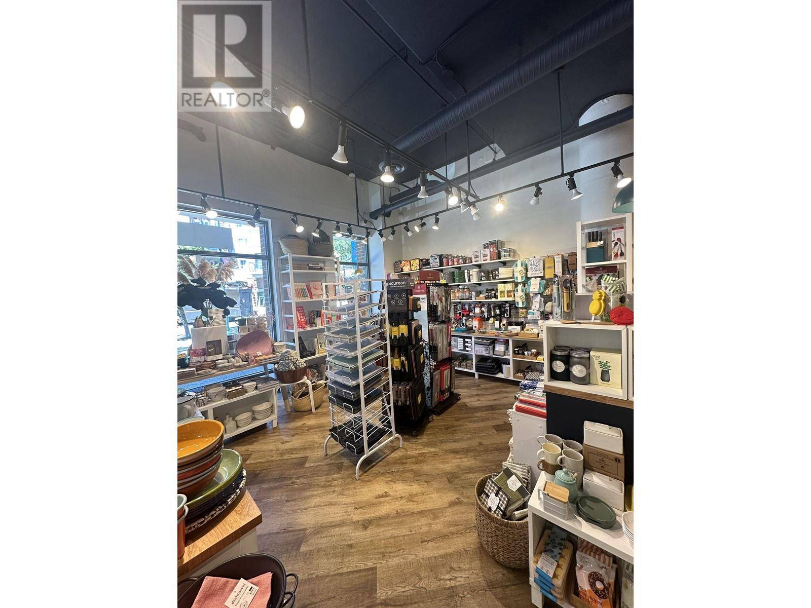 Port Moody, BC V3H5B9,262 NEWPORT DRIVE