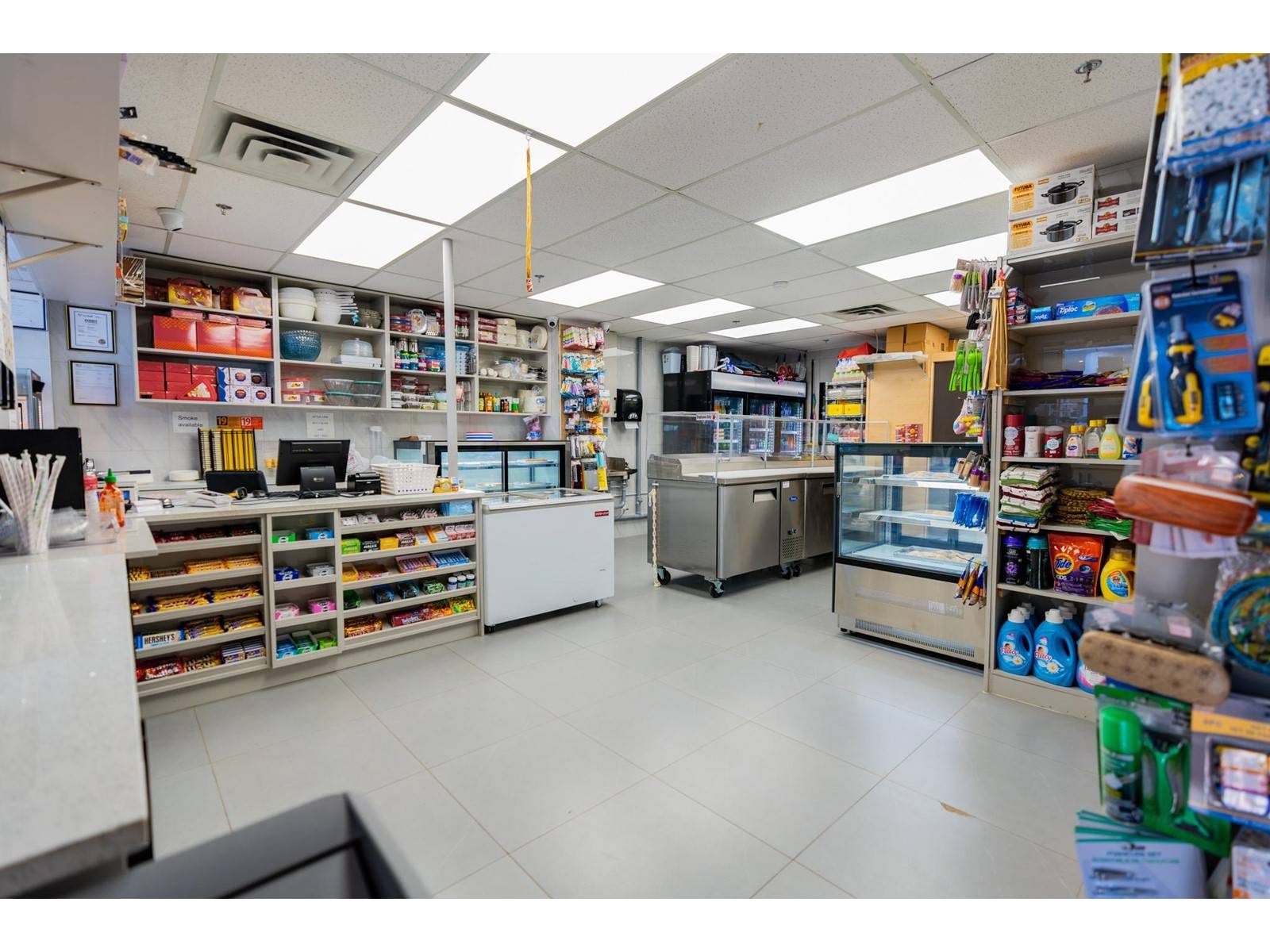 White Rock, BC V4B3X8,1508 FOSTER STREET