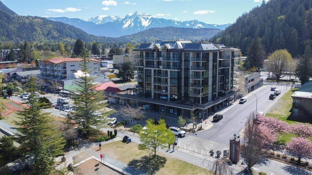 Harrison Hot Springs, BC V0M1K0,120 ESPLANADE AVE #1