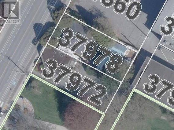 Squamish, BC V0N3G0,37972 SECOND AVENUE