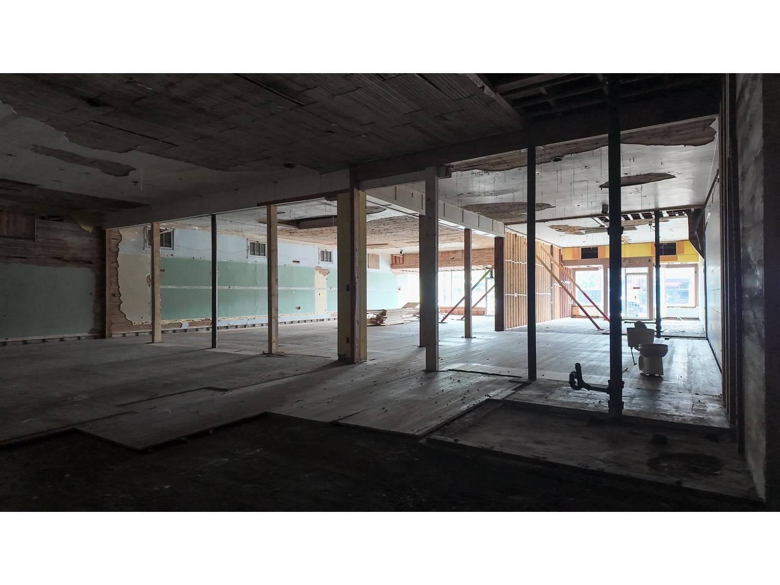 Mission, BC V2V1G5,33147 1 AVENUE