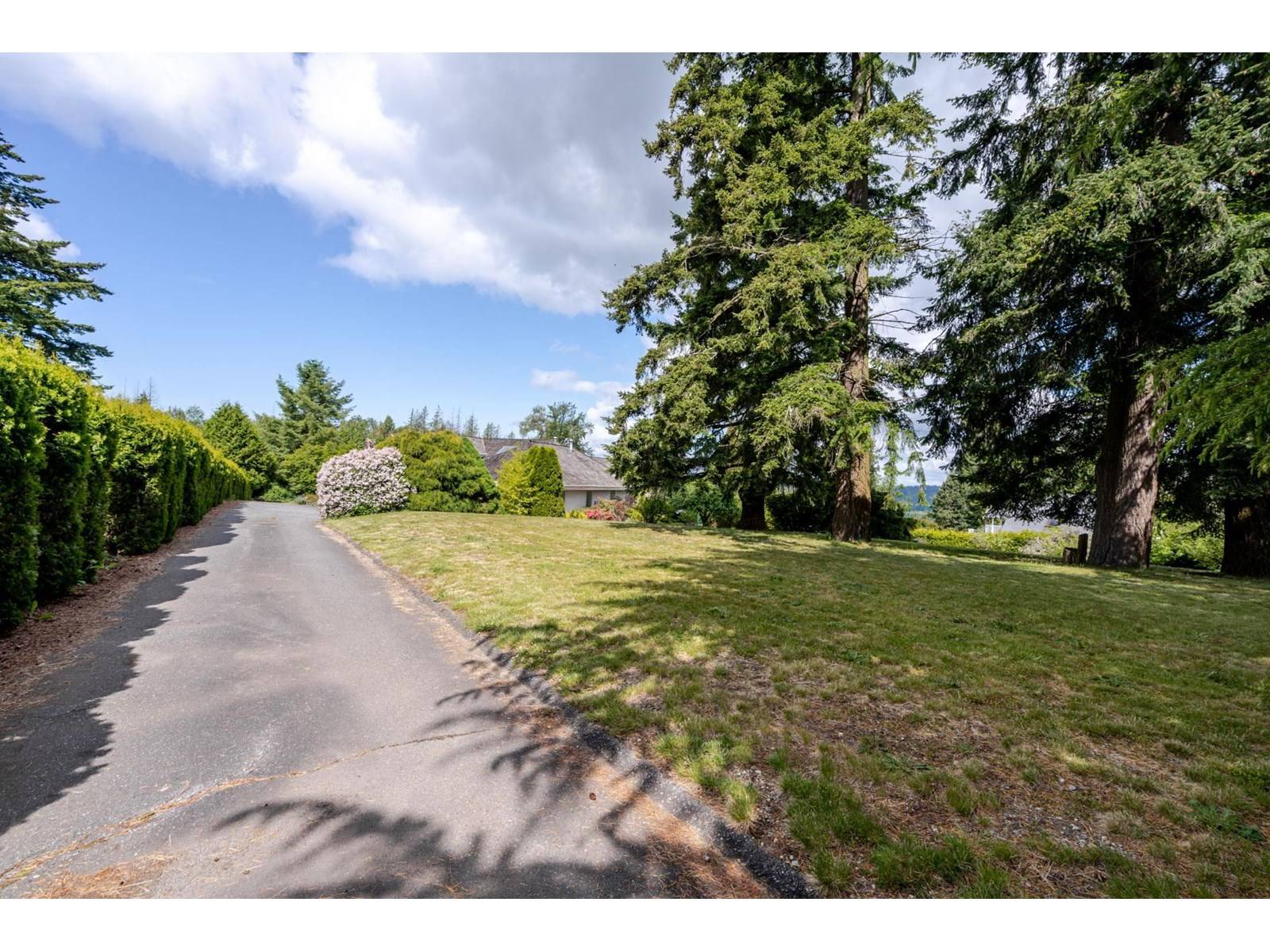 Surrey, BC V3Z9R9,155 188 STREET